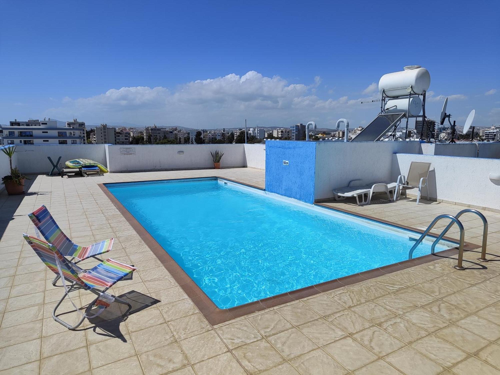 Carisa Downtown With Rooftop Pool Lárnaca Exterior foto